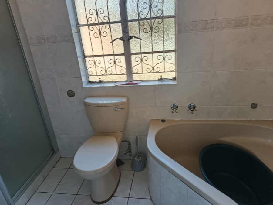 5 Bedroom Property for Sale in New Park Northern Cape